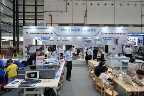 第27屆學(xué)交會暨教育展開幕 教育 黑科技 產(chǎn)品吸睛無數(shù)